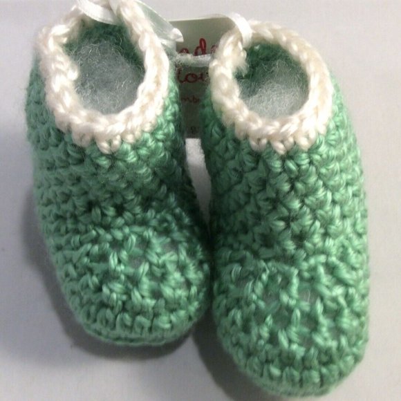 Set of 2 Hand Made Knitted Crocheted Infant Baby Booties Boots Slippers Shower - Picture 10 of 12